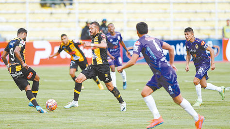 Real Potosí recibe a The Strongest en el reinicio del fútbol en Bolivia.