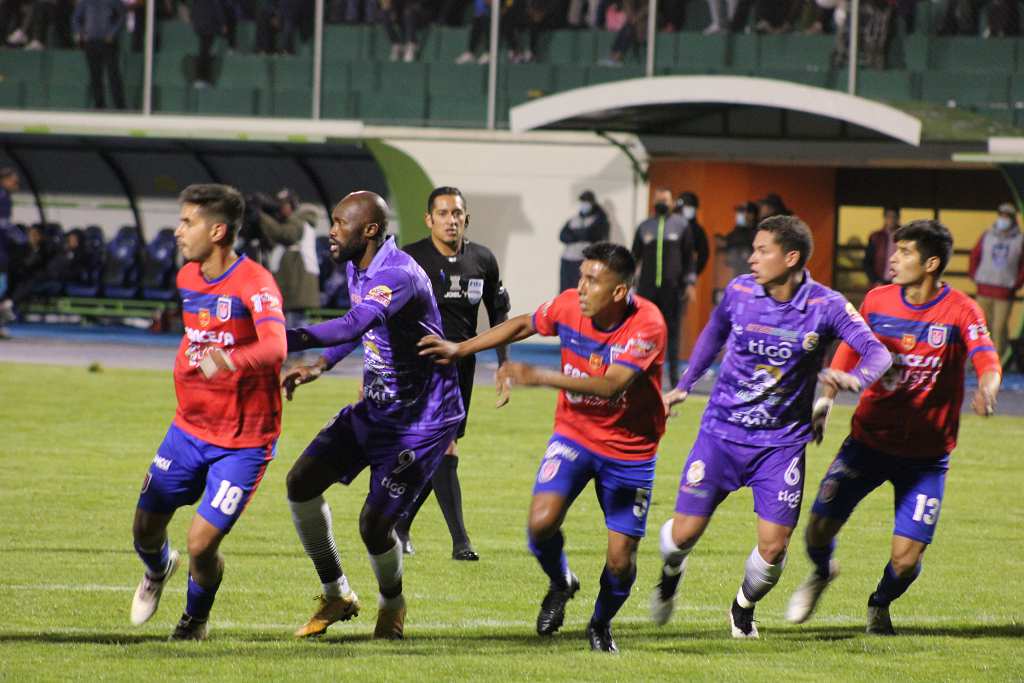 Duro revéz de Real en casa, cayó 1 a 2 ante Universitario de Sucre