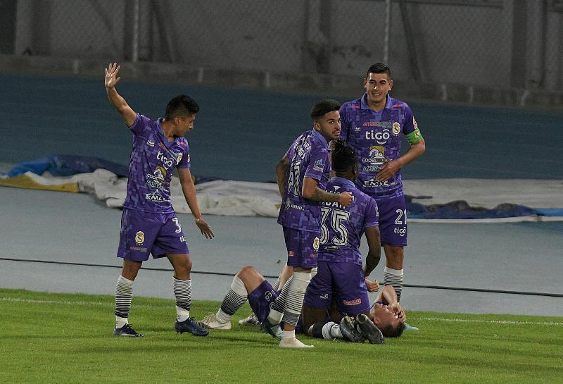 Espectacular victoria de Real Potosí en su partido 1000 sobre Palmaflor en Cochabamba