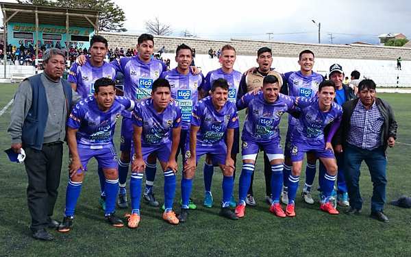 Calixto Santos pago medio sueldo para encarar el juego ante The Strongest