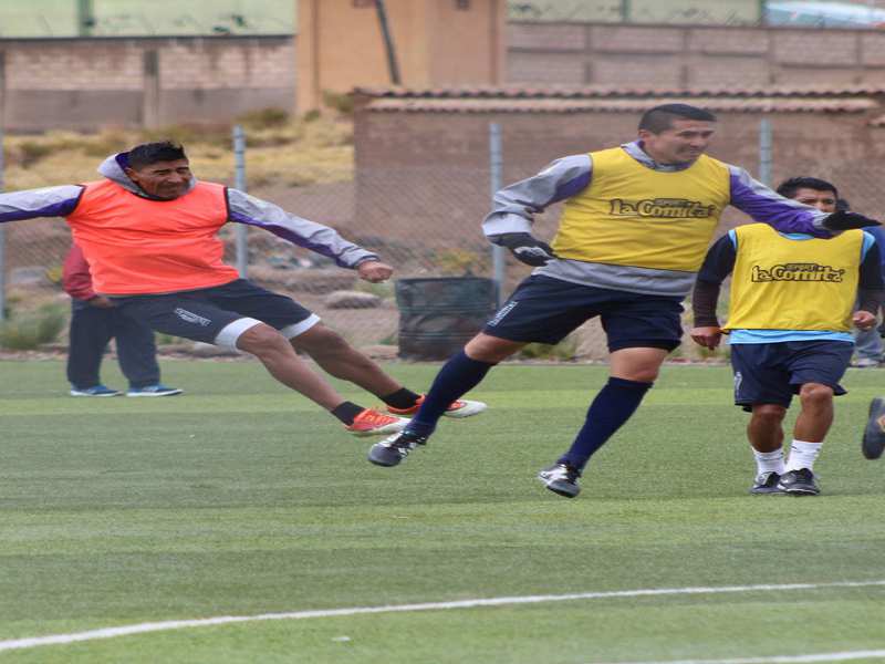 Leguizamón y Méndez se van a los golpes en plena práctica del equipo lila