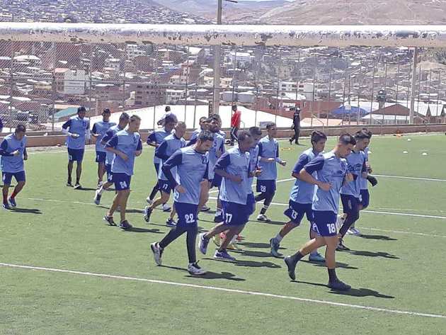 Real se enfoca en su ultimo partido del torneo ante Royal Pari