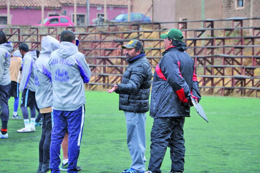 Apaza pide paciencia para ver a un nuevo Real Potosí 
